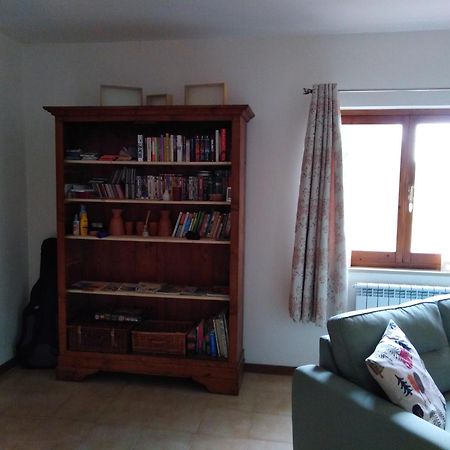 Casa Umbria Apartment Губио Екстериор снимка