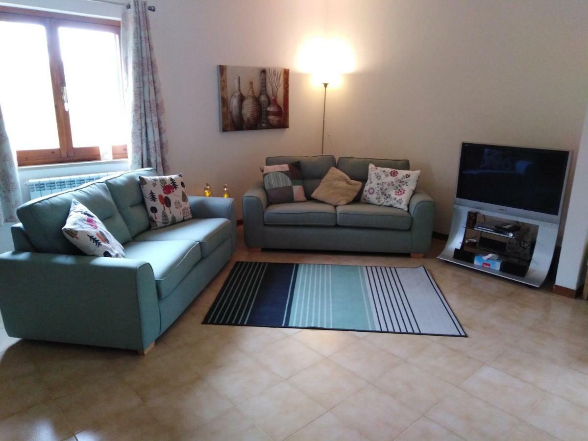 Casa Umbria Apartment Губио Екстериор снимка